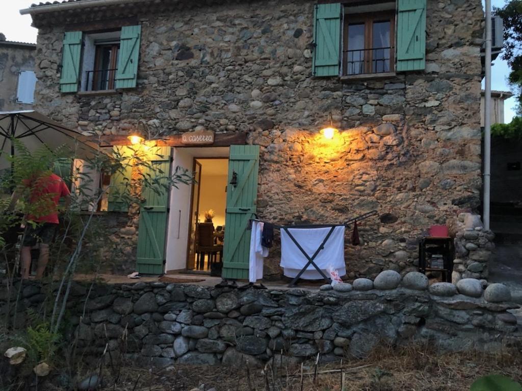 A Casetta d’Hélène et Jeanette Omessa Esterno foto